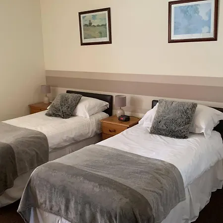 Alister Guest House-2